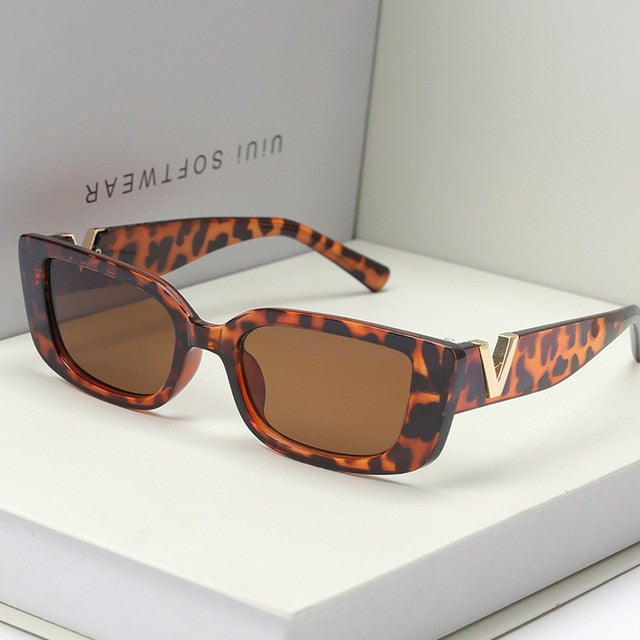 Retro Small Frame Cat Eye Sunglasses for Women 2021 Luxury V Sun Glasses Men Fashion Jelly Sunglasses with Metal Hinges